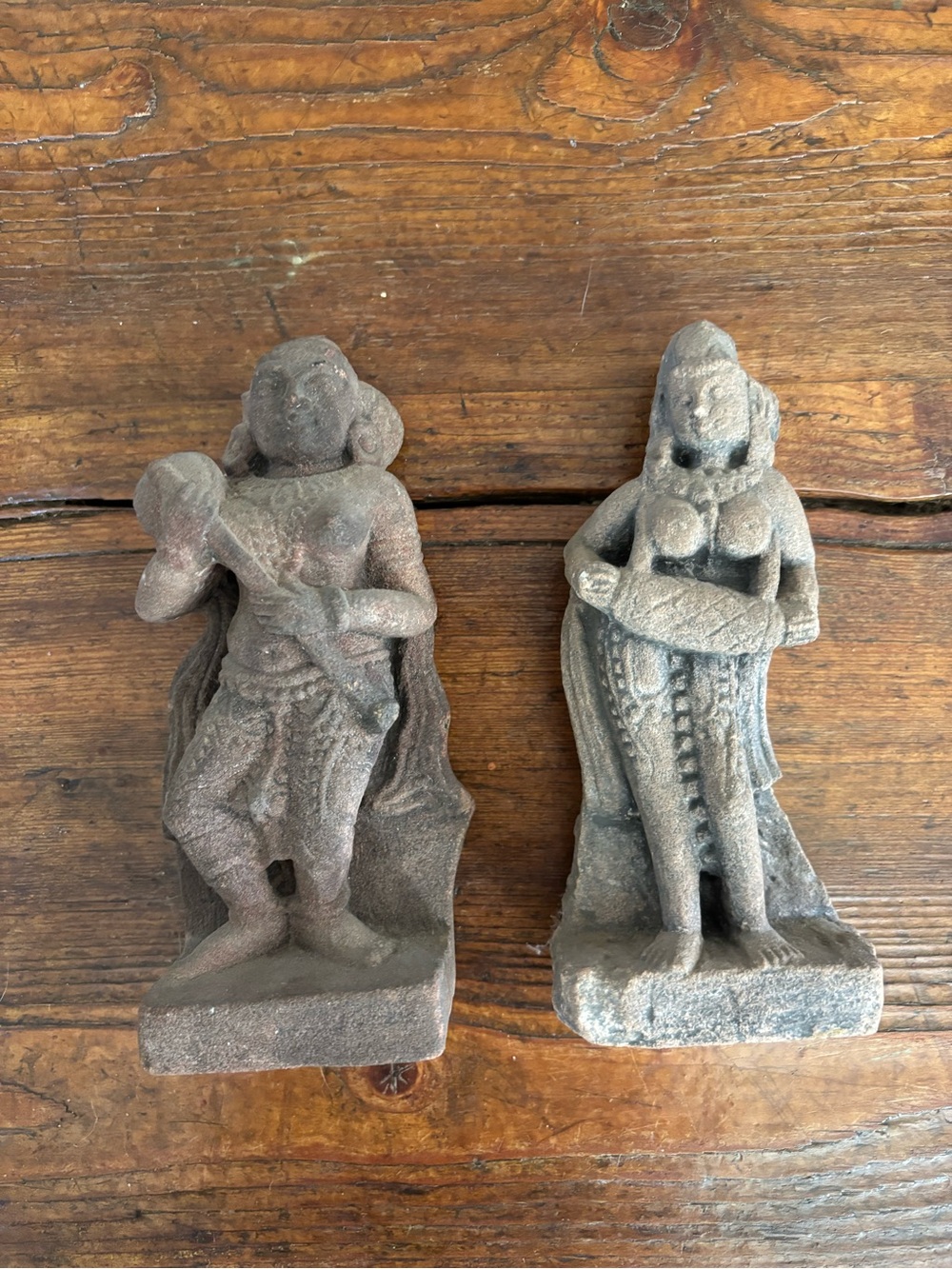 Handcrafted Stone Home Art Statues Set - Rustic Gray